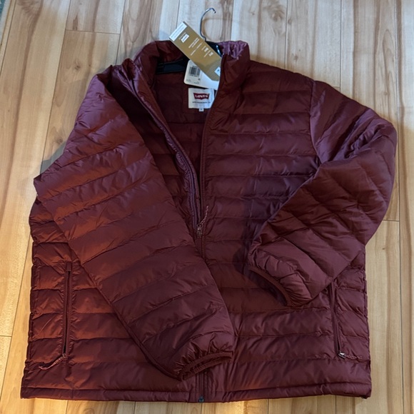 BNWT Levi's Dark Spiced Paprika Puffer Jacket Size XL - Picture 3 of 6